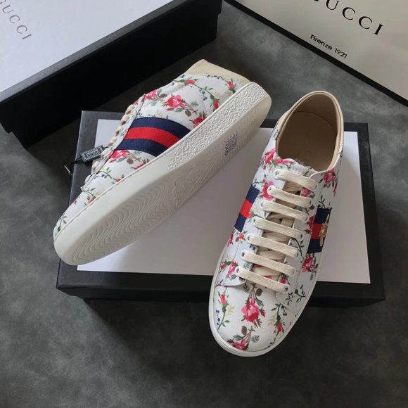 NEWGucci leather casual shoes for women